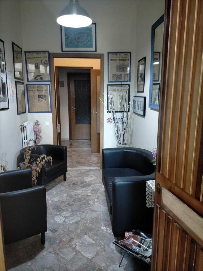 Le Stanze Di Ginevra - Via Tescione Hotel Касерта Екстериор снимка