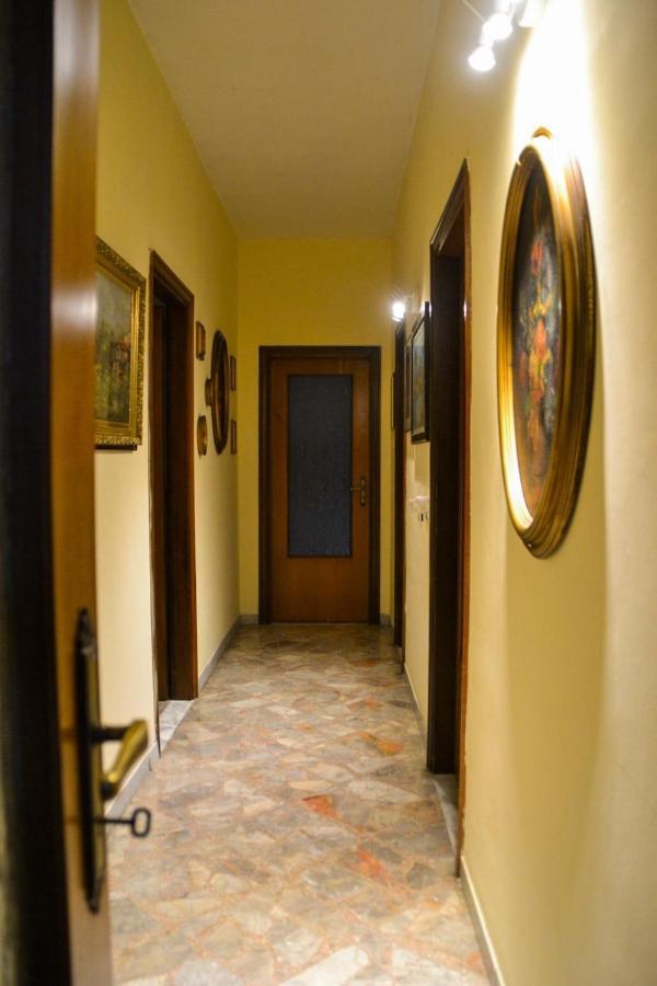 Le Stanze Di Ginevra - Via Tescione Hotel Касерта Екстериор снимка