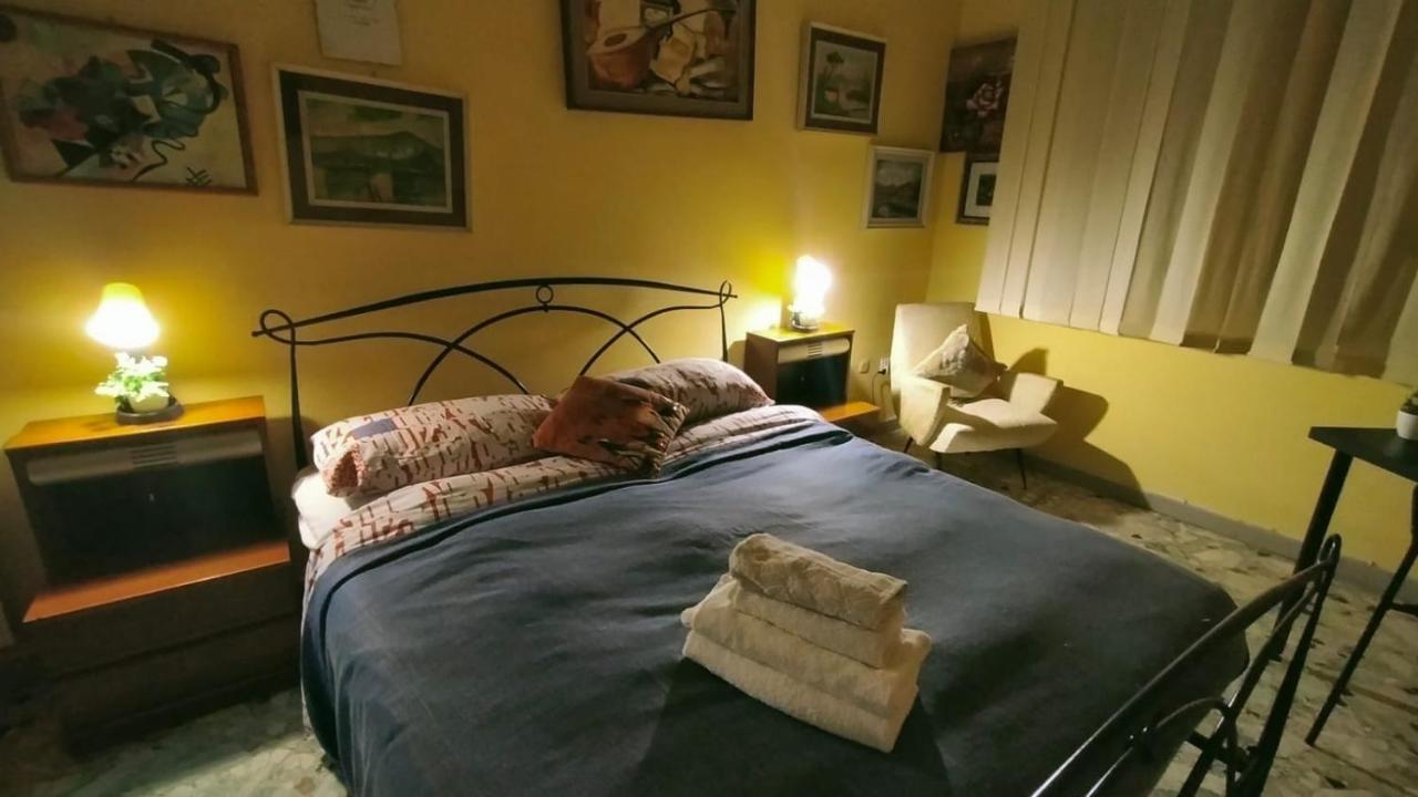 Le Stanze Di Ginevra - Via Tescione Hotel Касерта Екстериор снимка