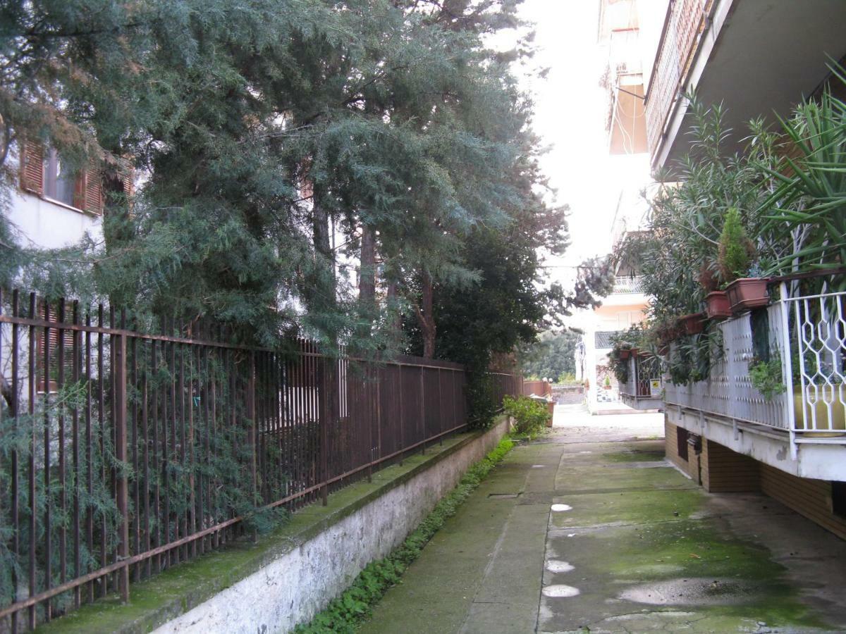 Le Stanze Di Ginevra - Via Tescione Hotel Касерта Екстериор снимка