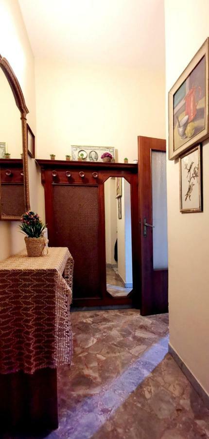 Le Stanze Di Ginevra - Via Tescione Hotel Касерта Екстериор снимка